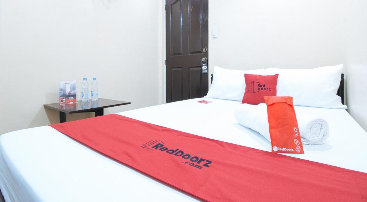 Reddoorz Plus At Canley Residential Pasig City エクステリア 写真