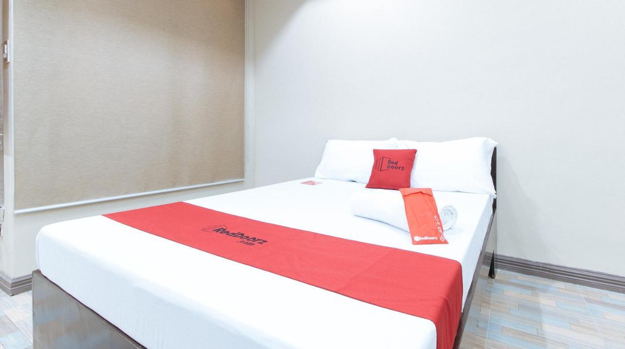 Reddoorz Plus At Canley Residential Pasig City エクステリア 写真