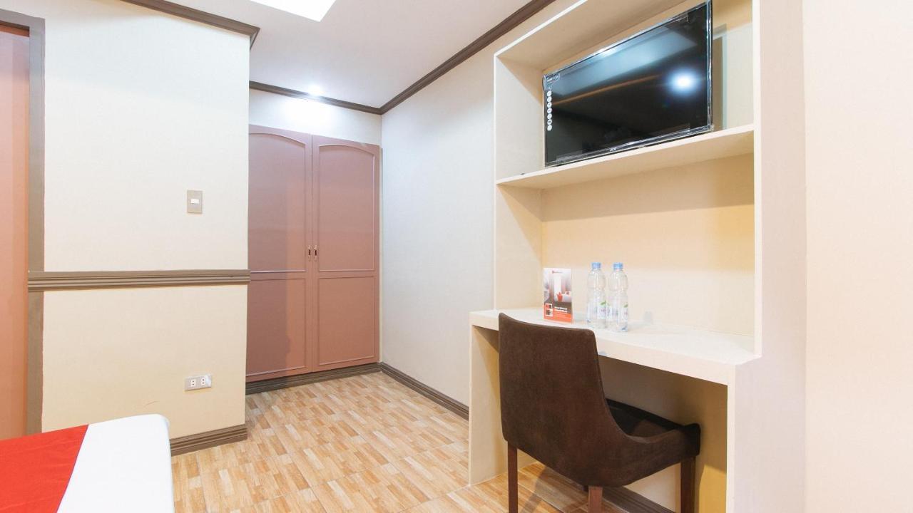 Reddoorz Plus At Canley Residential Pasig City エクステリア 写真