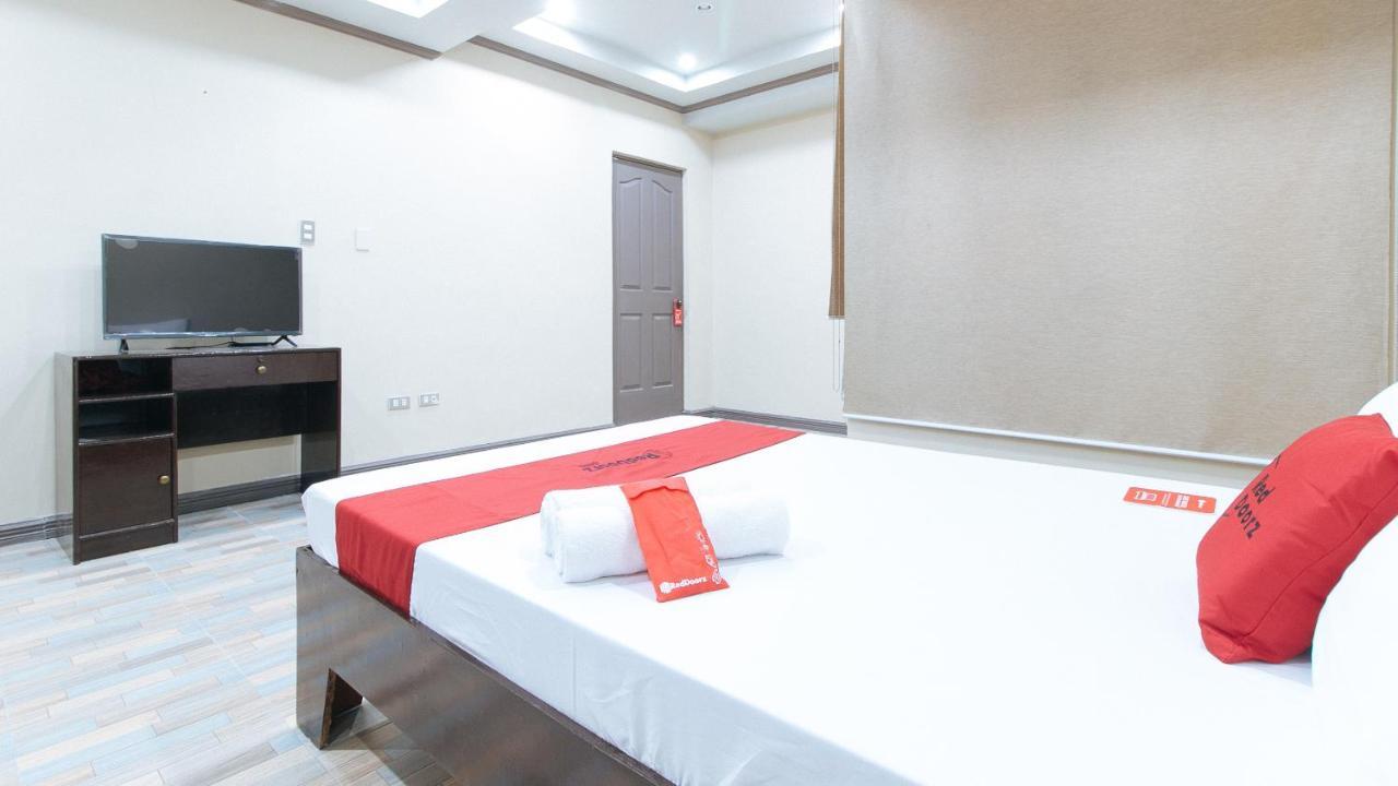 Reddoorz Plus At Canley Residential Pasig City エクステリア 写真