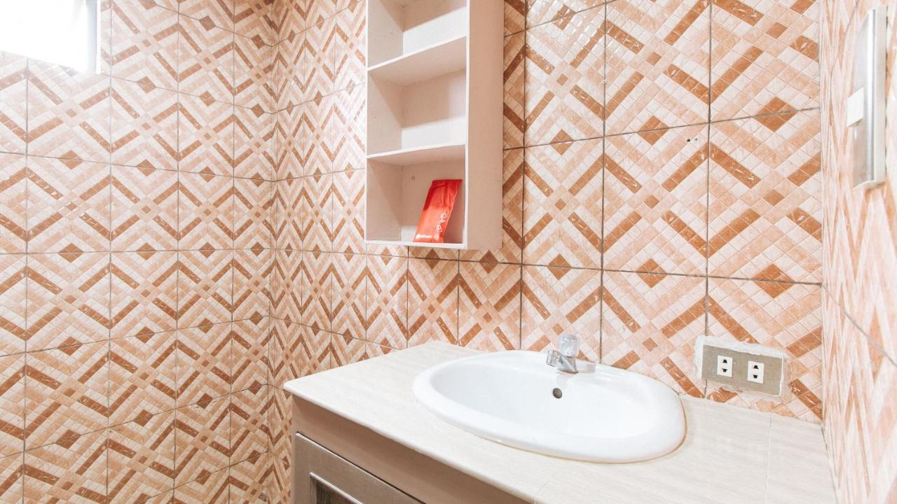 Reddoorz Plus At Canley Residential Pasig City エクステリア 写真