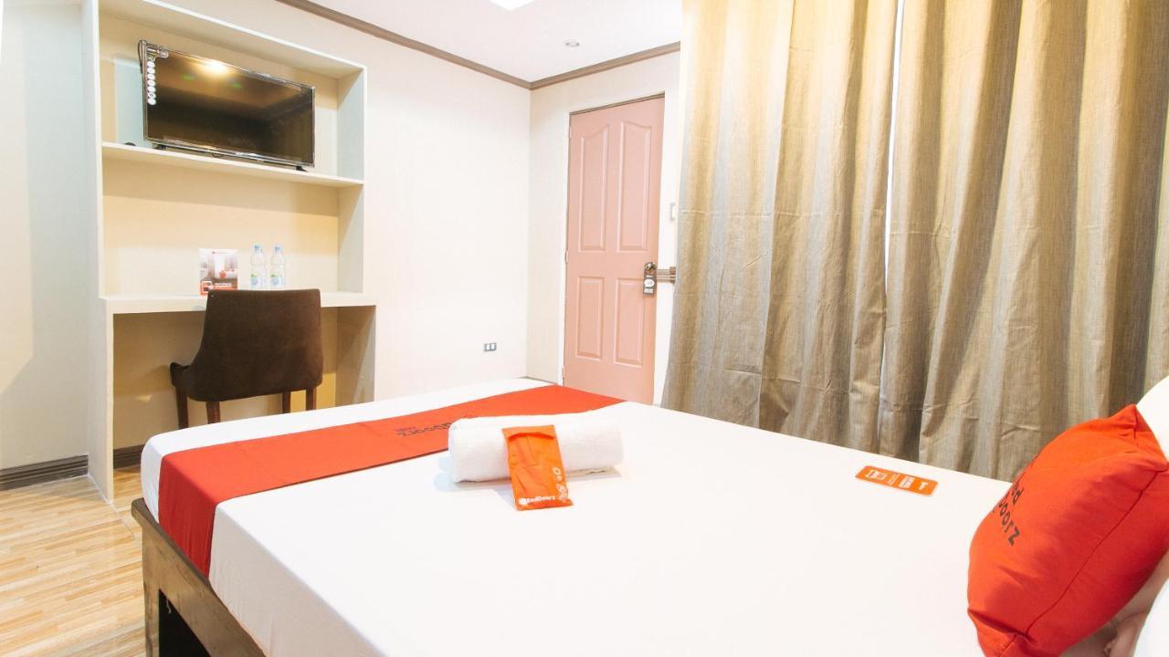 Reddoorz Plus At Canley Residential Pasig City エクステリア 写真