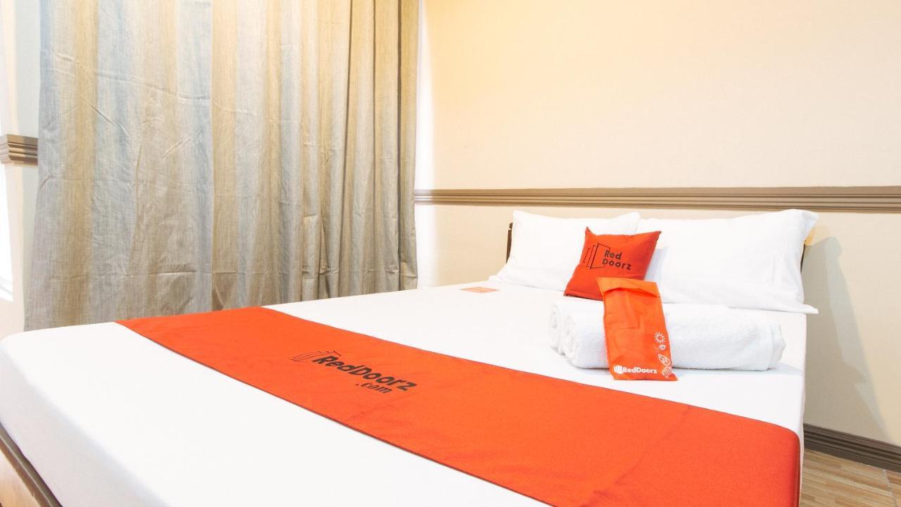 Reddoorz Plus At Canley Residential Pasig City エクステリア 写真