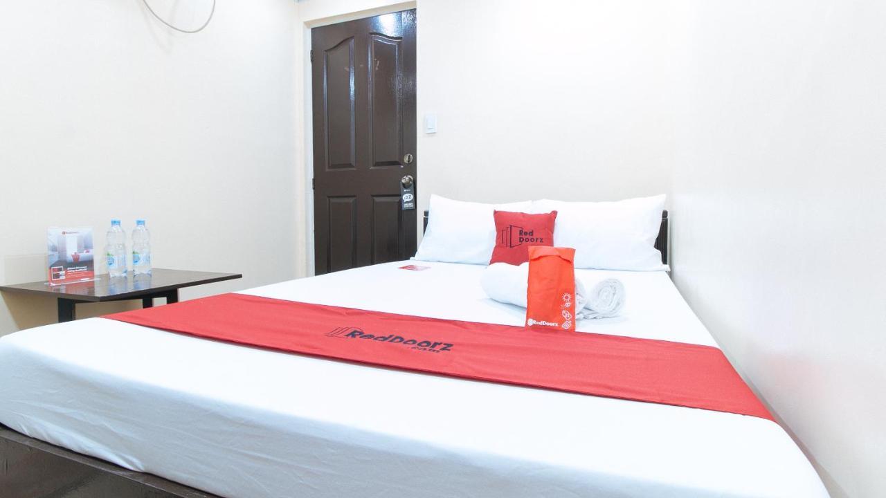 Reddoorz Plus At Canley Residential Pasig City エクステリア 写真