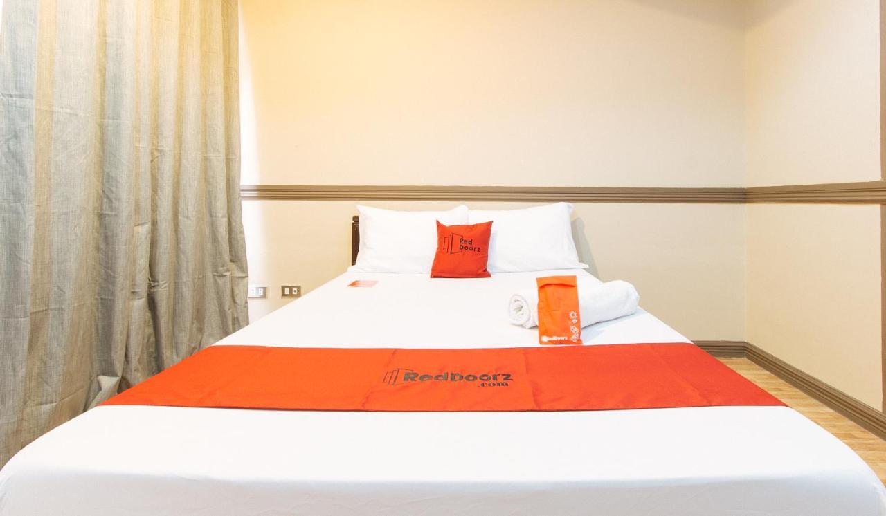 Reddoorz Plus At Canley Residential Pasig City エクステリア 写真