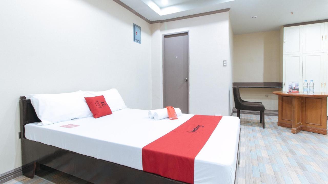 Reddoorz Plus At Canley Residential Pasig City エクステリア 写真