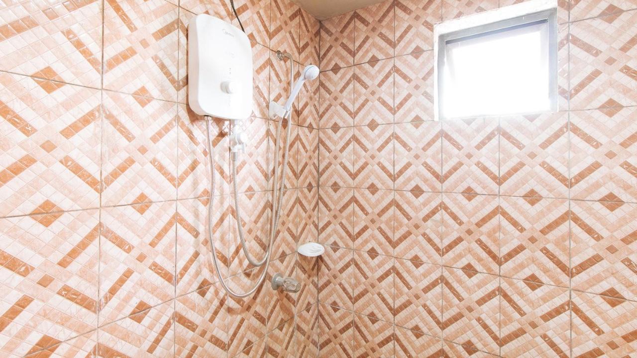 Reddoorz Plus At Canley Residential Pasig City エクステリア 写真