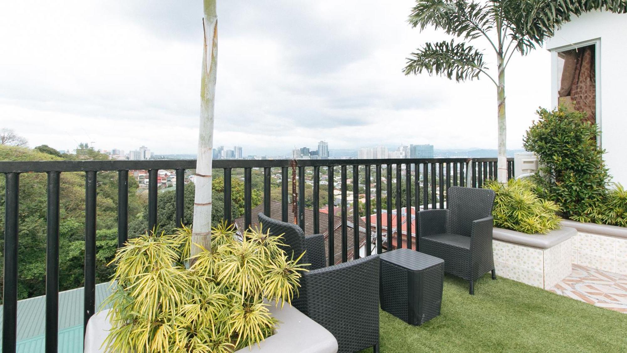 Reddoorz Plus At Canley Residential Pasig City エクステリア 写真